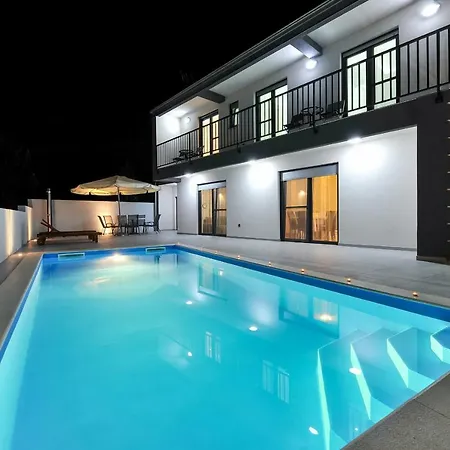 Lily Zadarvillas Villa