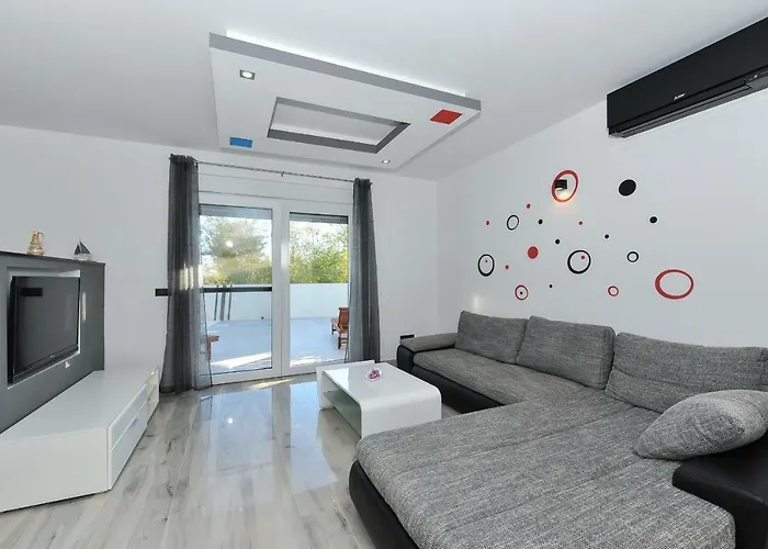 Lily Zadarvillas Villa