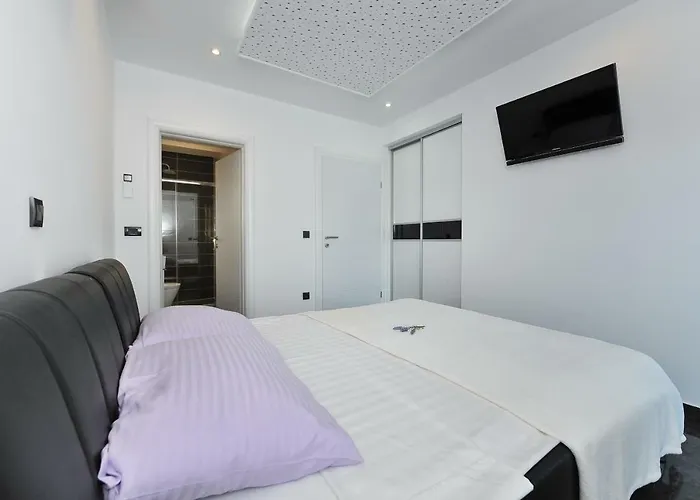 Lily Zadarvillas Villa