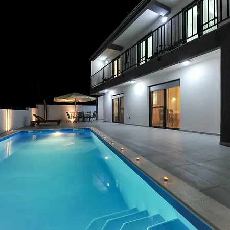 Lily Zadarvillas Villa